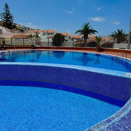 San Eugenio Stunning With Pool Tenerife דירה